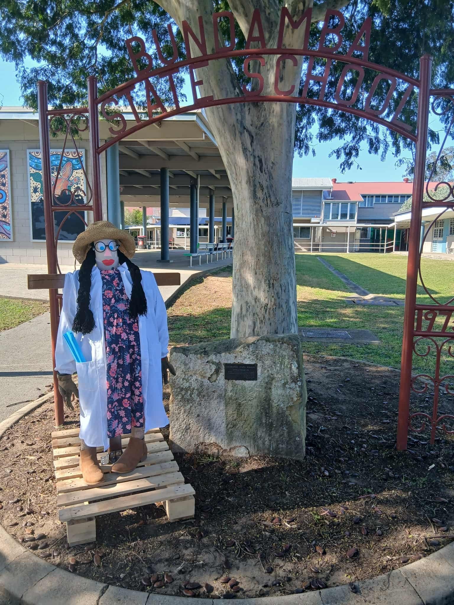 Bundamba State School - Susie the STEM Teacher